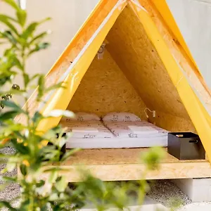 Ibis Styles The Fuzzy Log 旅馆
